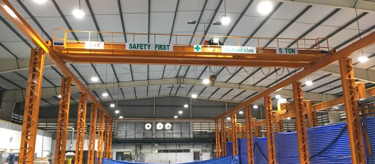 เครนเหนือศีรษะ (โอเวอร์เฮดเครน) | KP Factory Crane